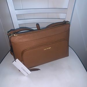 Calvin Klein Lily Leather Medium Crossbody